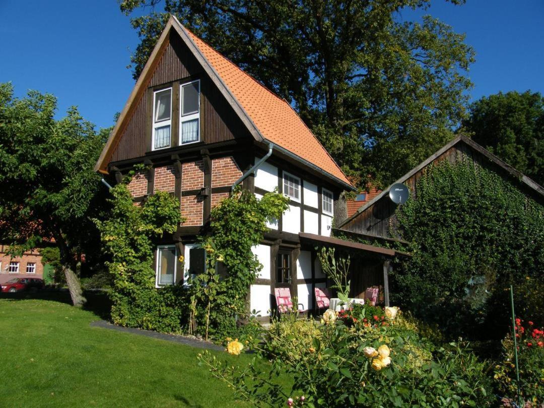 Neu! Bauern-Speicher Anno 1606 Wienhausen Exterior photo
